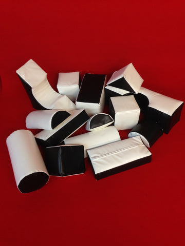 Black & White 14 piece Soft Play Bag